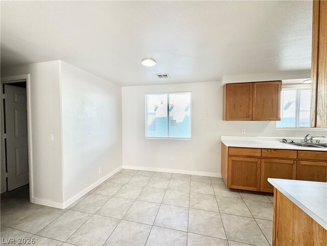 Building Photo - 1835 E Calvada Blvd