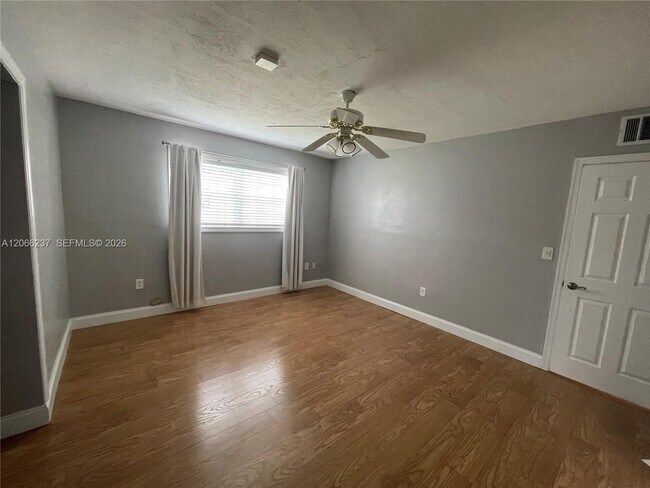 Building Photo - 9301 SW 54th St