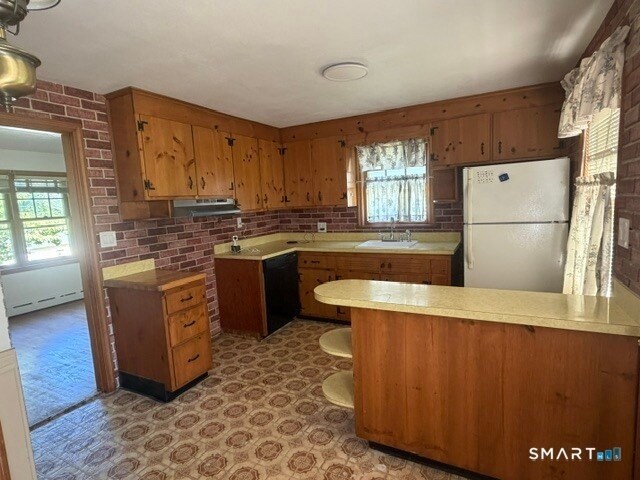 Building Photo - 64 Macauley Ave