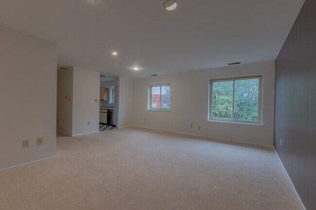 Primary Photo - 2801 Pennsylvania Ave