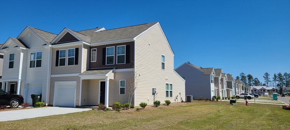 Building Photo - 941 Long Bluff Rd