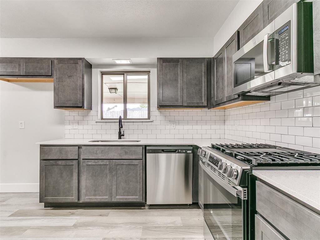 Building Photo - 4500 NW 32nd St