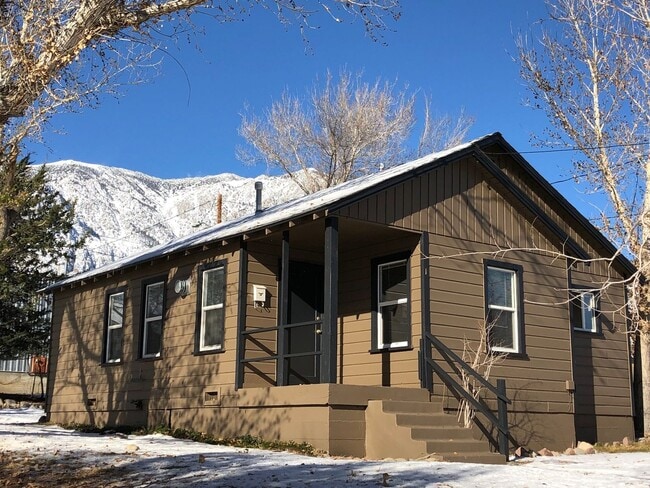 Primary Photo - 1 Montana in Pine Creek Village