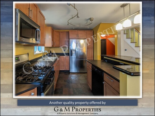 Building Photo - Fantastic 3-Bedroom in UofR / Strong Neigh...