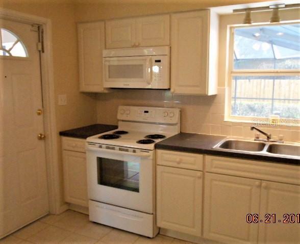 Building Photo - 4201 Benson Ave N