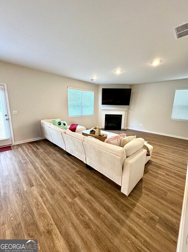 Building Photo - 17 Woodbrook Trl