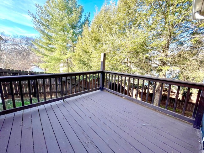 Building Photo - Adorable 3 Bedroom Ranch Home for Rent!