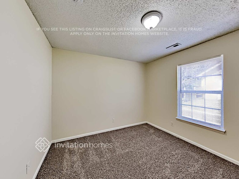 Building Photo - 7906 Lobilia Ln