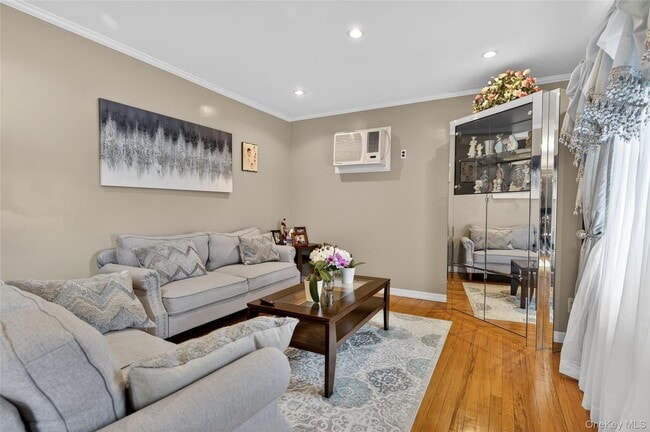 Building Photo - 112 Wentworth Ave