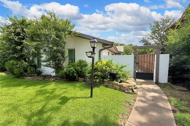Primary Photo - 2646 Heatherwood Dr