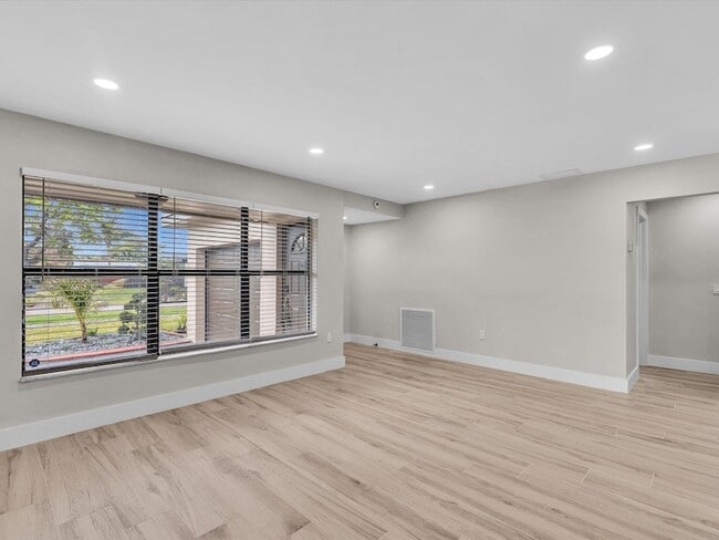 Building Photo - 10691 NW 28th St