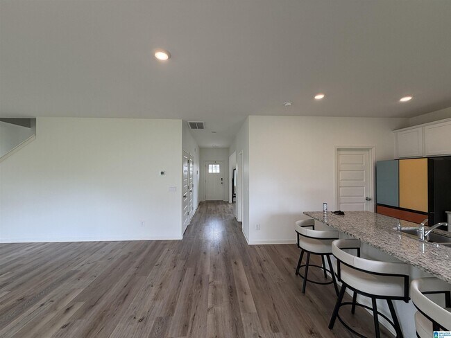 Building Photo - 2032 Lonesome Hen Ln