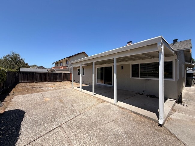 Building Photo - 278 El Portal Way
