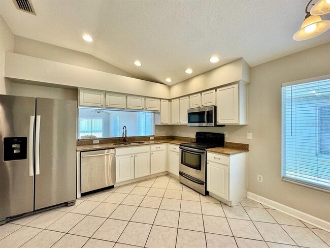 Building Photo - 18112 Canal Pointe St