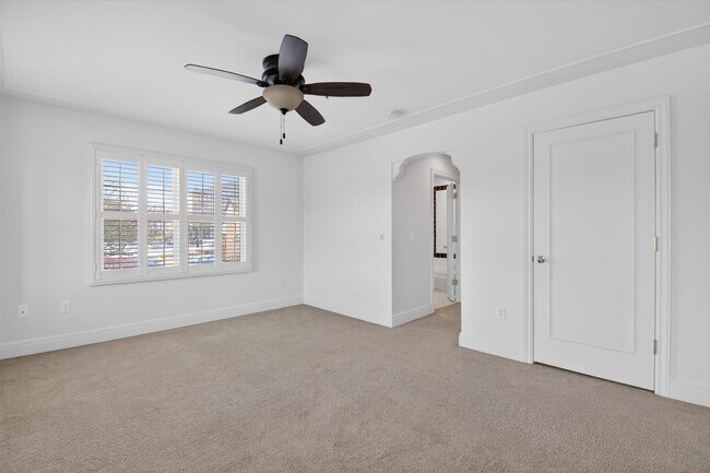 Building Photo - 417 S Ashley St