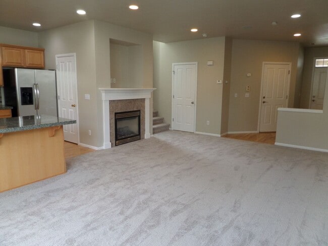Building Photo - Gorgeous 3 Bedroom Home in Fantastic Bothell Location!