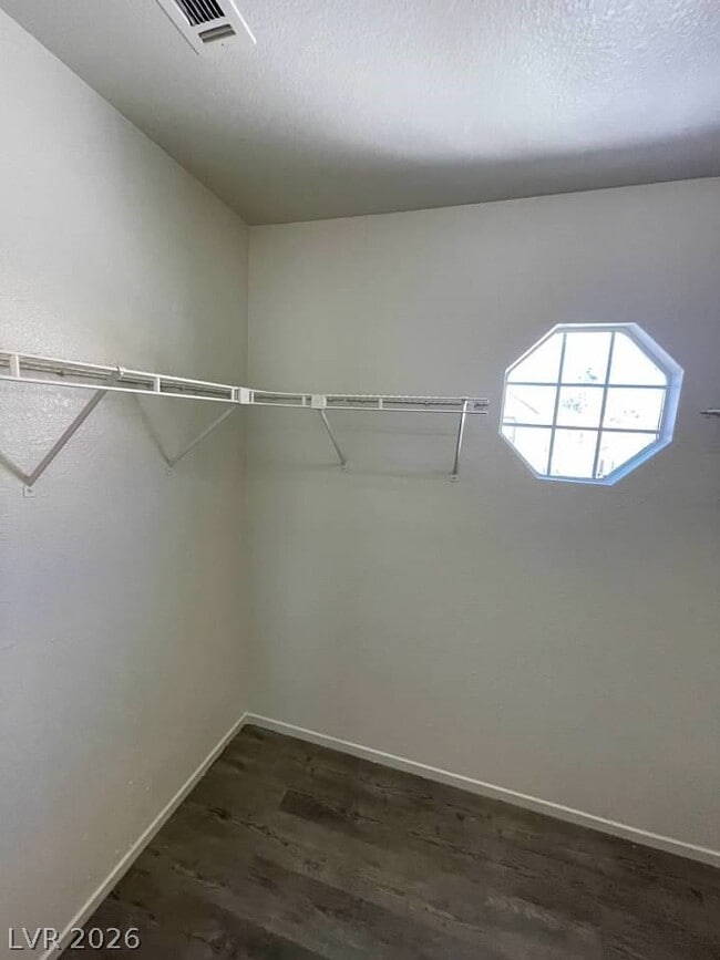 Building Photo - 8829 Cornwall Glen Ave