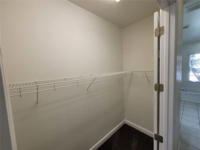 Building Photo - 113 Torino Ln