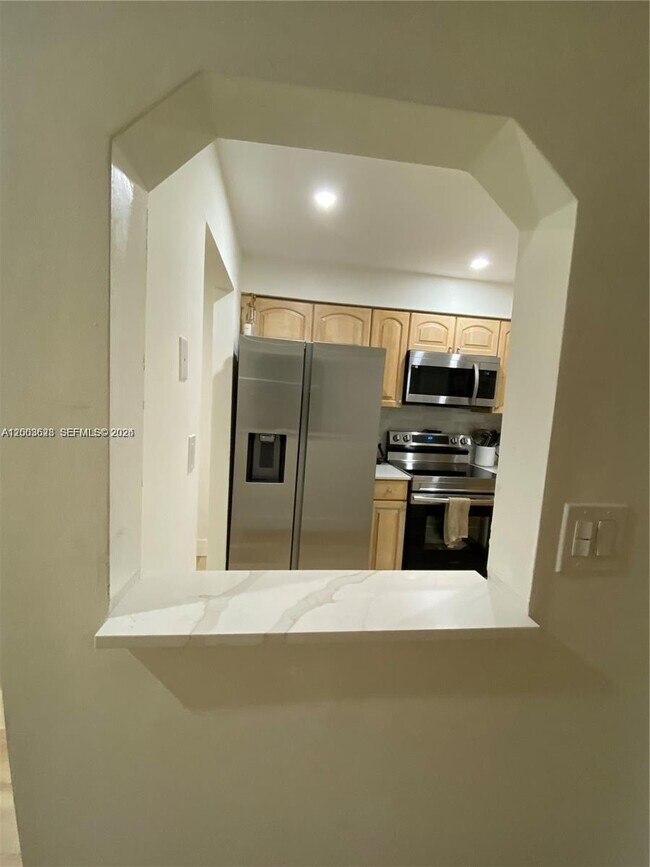 Building Photo - 1200 Tallwood Ave