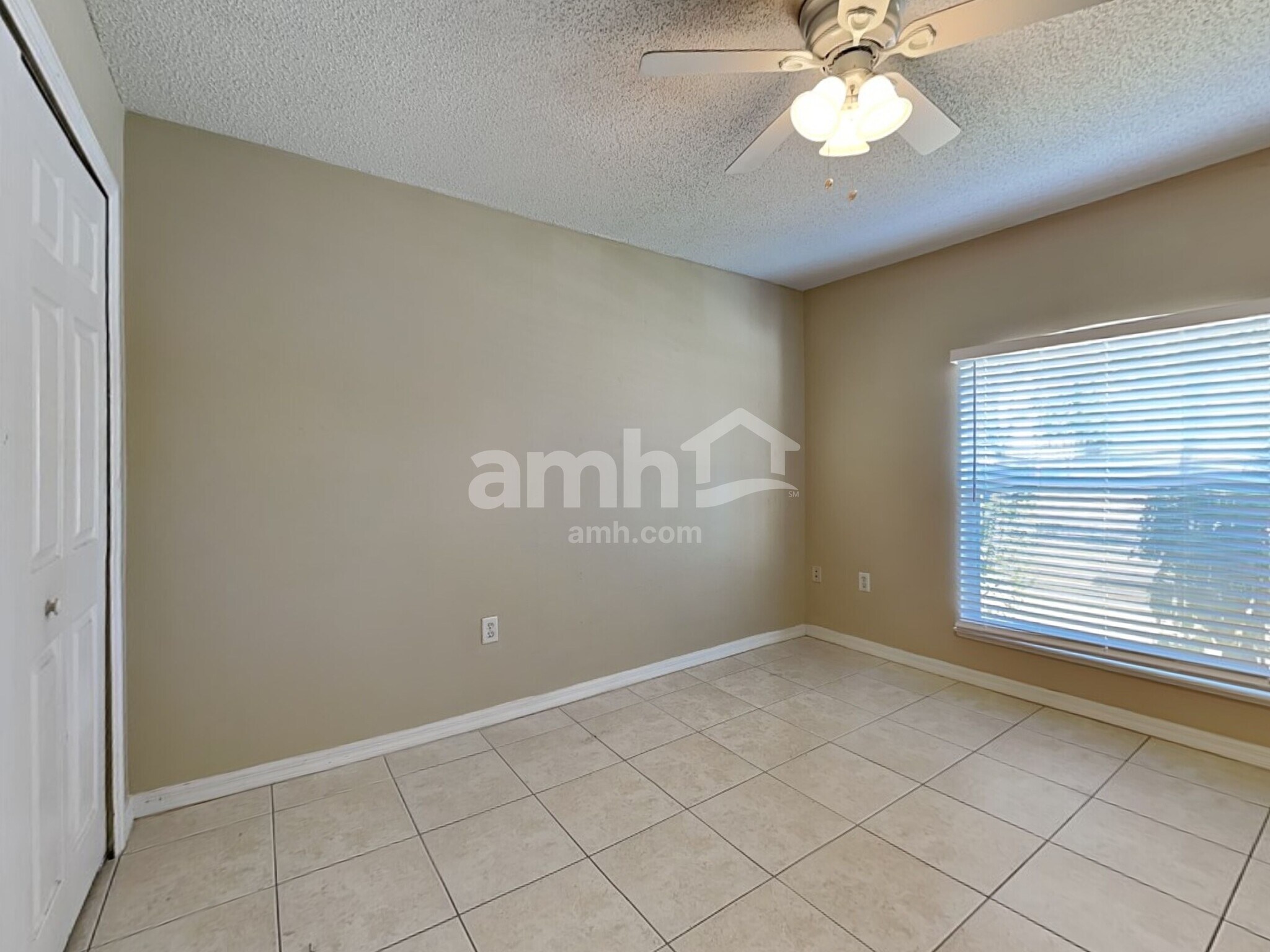 Building Photo - 10408 Opus Dr