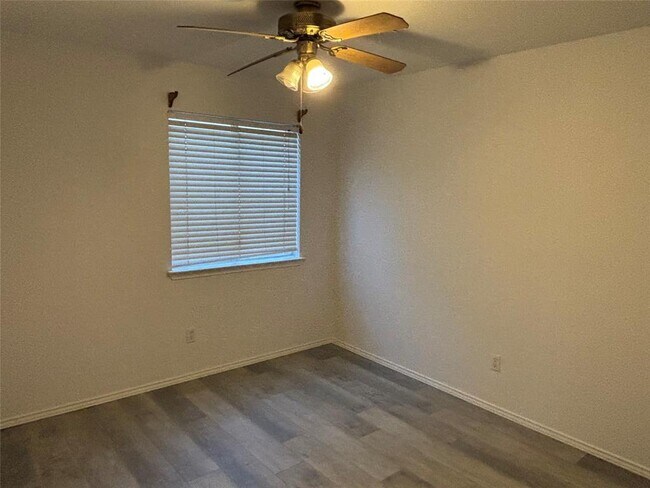 Building Photo - 2068 Buckley Ln