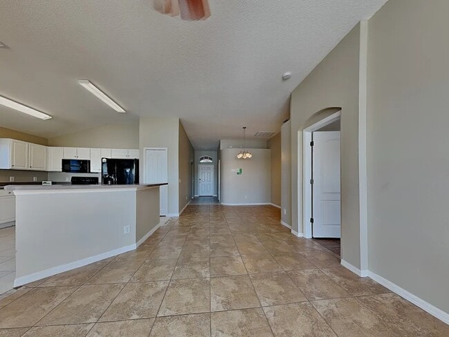 Building Photo - 8415 Canterbury Lake Blvd