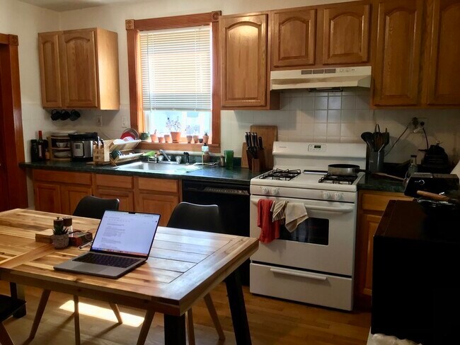Primary Photo - 59 Prince St