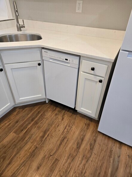 Building Photo - 1197 Commonwealth Ave