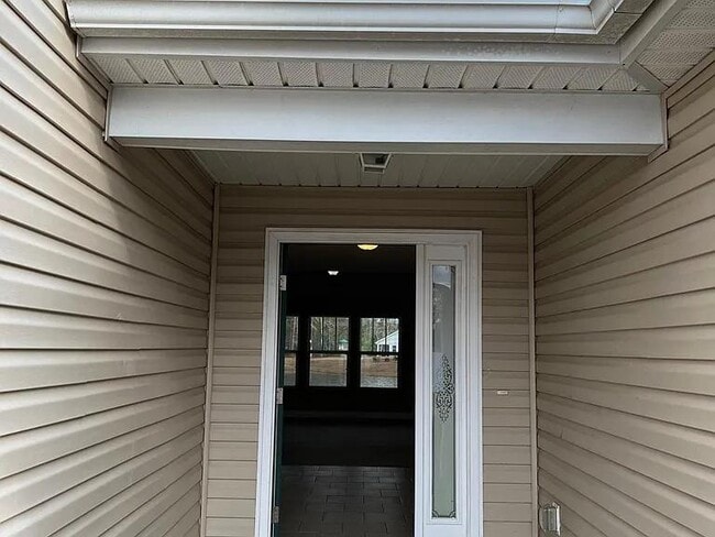 Building Photo - 308 Marquis Ct