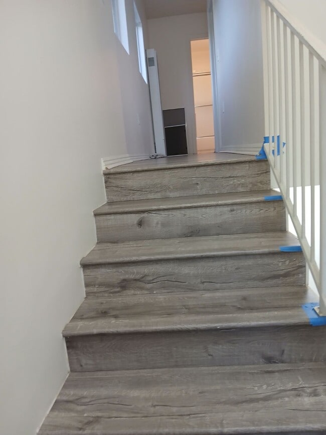 Building Photo - 1950 Cherry Ave