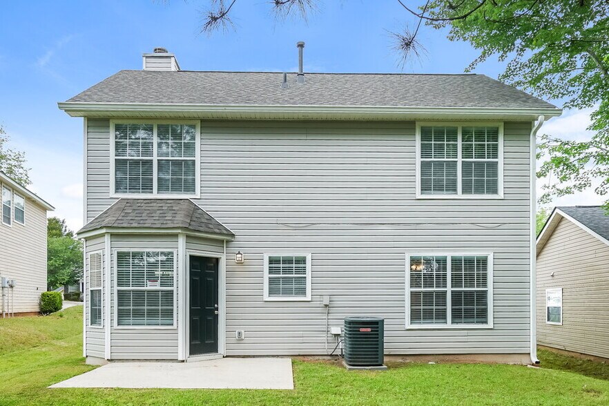 Building Photo - 2843 Warhorse Pl