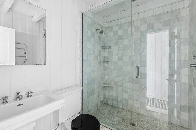 Building Photo - 22 Driftwood Ln