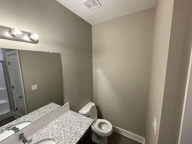 Building Photo - 9376/78 E Wassall