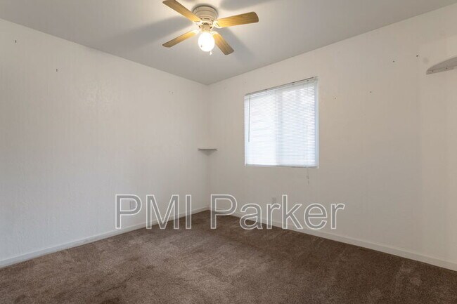 Building Photo - 10881 Pine Dr