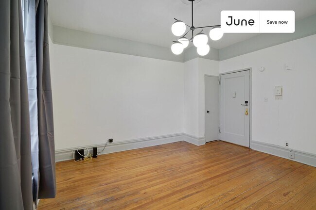 Building Photo - 471 Central Park W