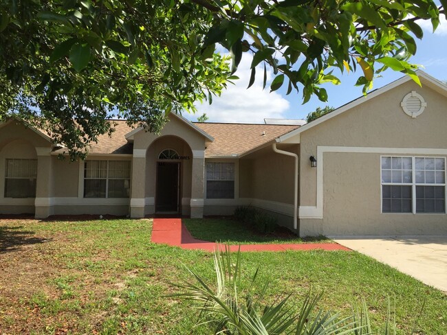 Primary Photo - Four Bedroom Home Located in Deltona