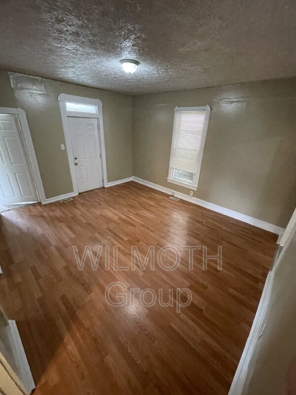 Building Photo - 1512 English Ave