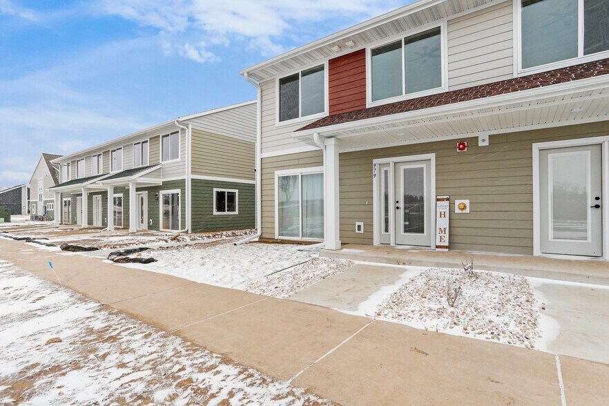 Building Photo - 928 Canter Dr