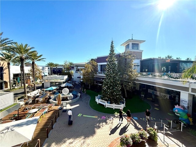 Building Photo - 9116 Marina Pacifica Dr N