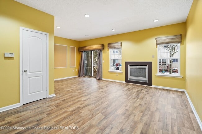 Building Photo - 707 Hatchery Ct