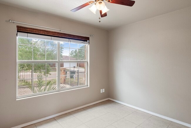 Building Photo - 271 Vista Hermosa