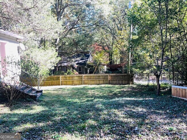 Building Photo - 4665 Orchid Dr