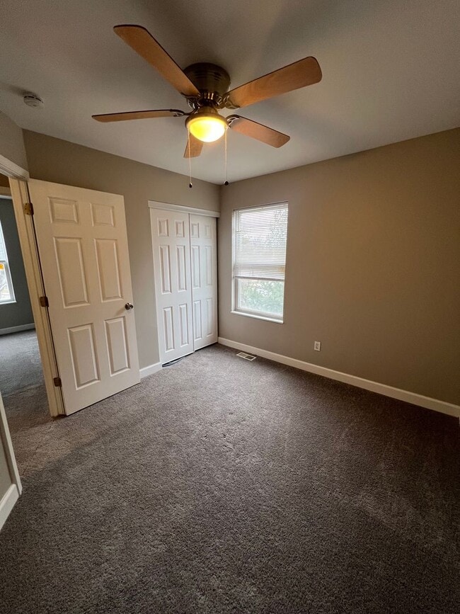 Building Photo - 716 Liberty Village Dr