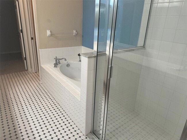 Building Photo - 5714 Tides Pl