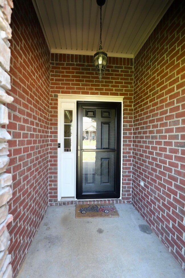 Building Photo - 4370 Excursion Dr