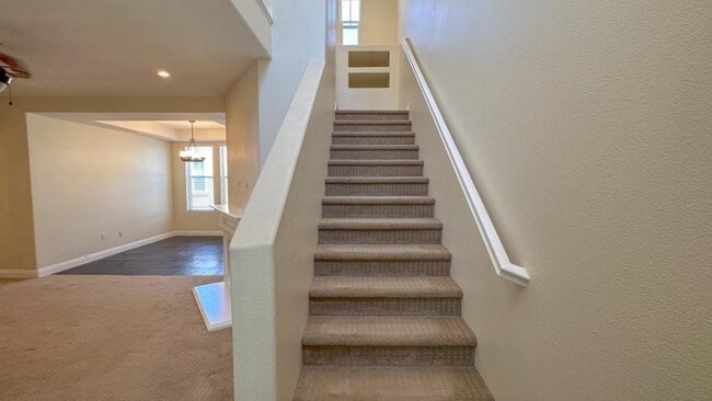 Building Photo - 37 Hinterland Way