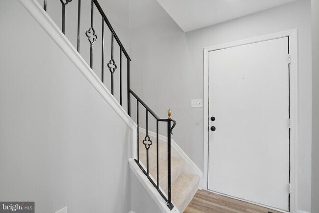 Building Photo - 12346 Woodlawn Ct