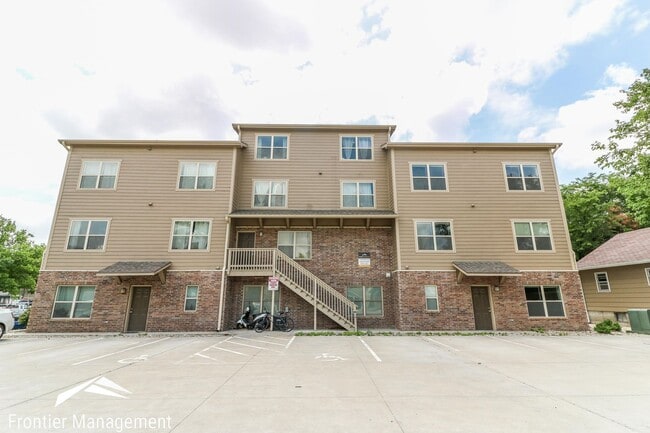 Building Photo - 914 Vattier Street