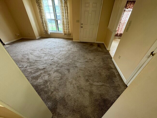 Building Photo - 3058 Casa Dr