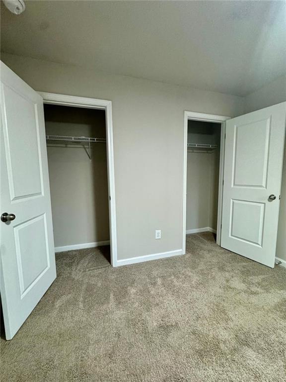 Building Photo - 232 Pinehurst Dr